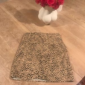 Nia Brandy Melville fitted leopard pencil skirt